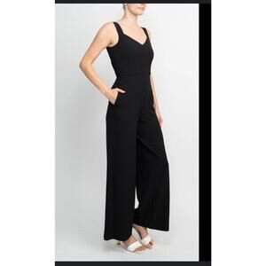 Donna Ricco New York Black Sleeveless V-Neck Jumpsuit Size: 12
